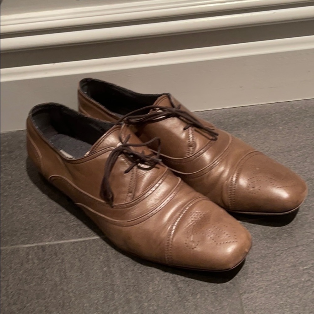 Bottega Veneta lambskin brown captoe shoes